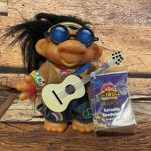 Totally Troll Serenity Goodwind Doll Hippie Guitar Glasses Figure Playmates 2001